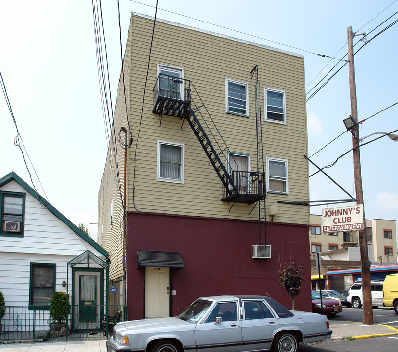 4310 Hudson Ave in Union City, NJ - Foto de edificio