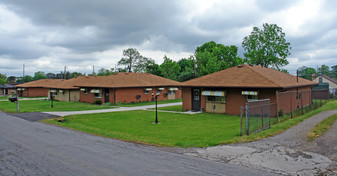 253-273 Euclid Ave in Fairborn, OH - Building Photo