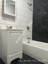 6 Jordan Ave in Jersey City, NJ - Building Photo - Building Photo