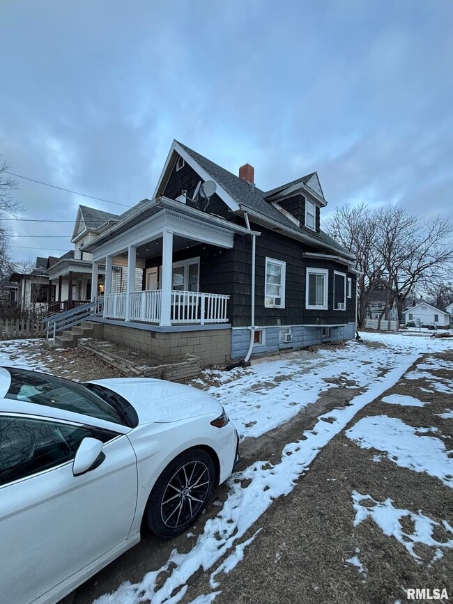 707 E Nebraska Ave in Peoria, IL - Building Photo - Building Photo