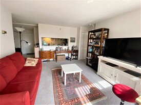 171 Beacon St, Unit 4 in Boston, MA - Building Photo