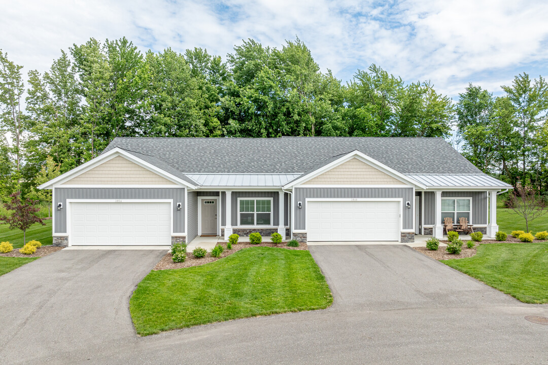 West 24 Cottages in Hudsonville, MI - Building Photo