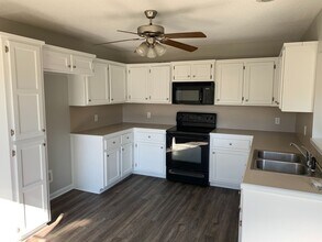 329 Gathering House Dr in Benton, AR - Building Photo - Building Photo