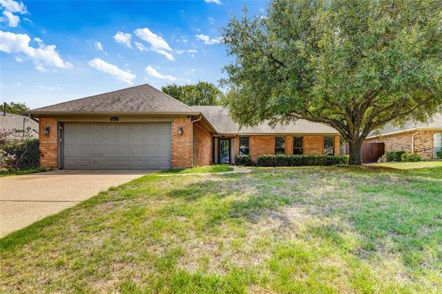 8241 Christie Dr in Frisco, TX - Building Photo