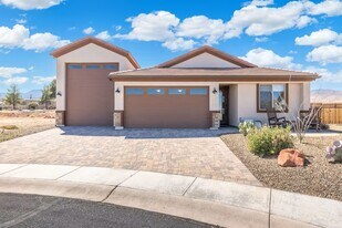 524 Powder Box Rd in Clarkdale, AZ - Building Photo