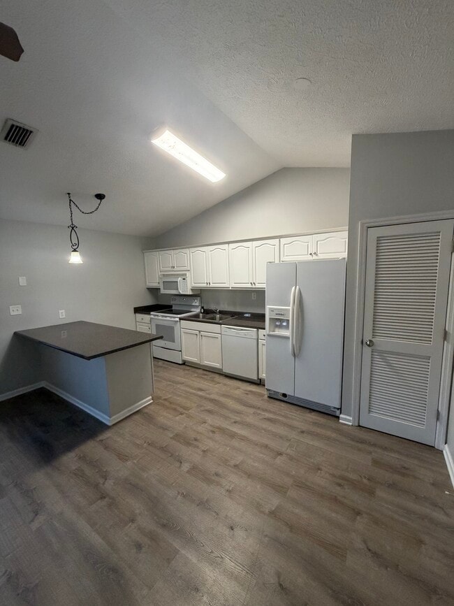 6224 Sunset Ave in Panama City Beach, FL - Building Photo - Building Photo