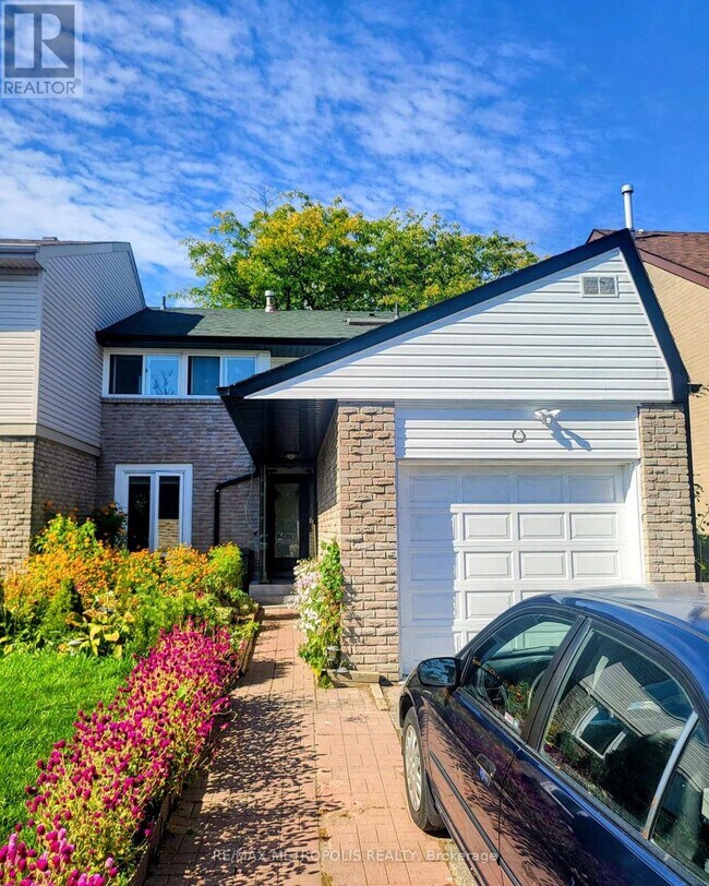 40 Placentia Blvd in Toronto, ON - Building Photo - Building Photo