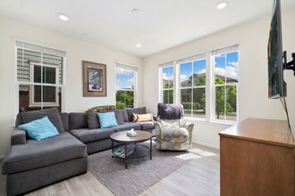 335 Zeppelin Wy in Fort Collins, CO - Building Photo - Building Photo