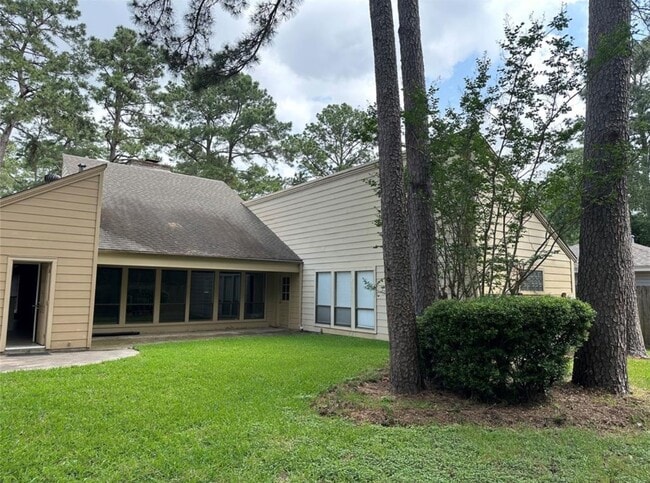 property at 17406 Spicewood Springs Ln