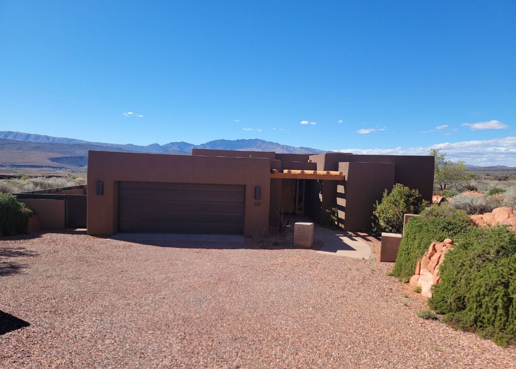 937 Chusi Way in Ivins, UT - Building Photo
