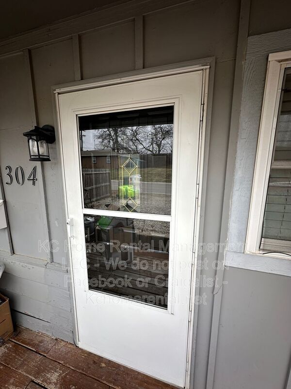 304 Hill St in Belton, MO - Building Photo - Building Photo