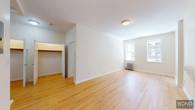 property at 52 W 56th St
