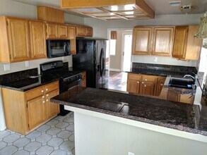 2909 Cape Verde Ln in Las Vegas, NV - Building Photo - Building Photo