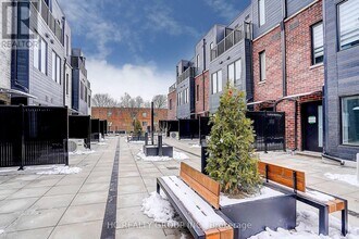 30 Calamint Ln. in Toronto, ON - Building Photo - Building Photo