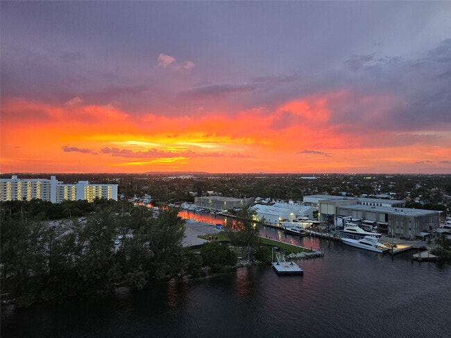 1401 N Riverside Dr in Pompano Beach, FL - Building Photo - Building Photo