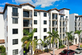 Pacifica in Boynton Beach, FL - Building Photo - Building Photo