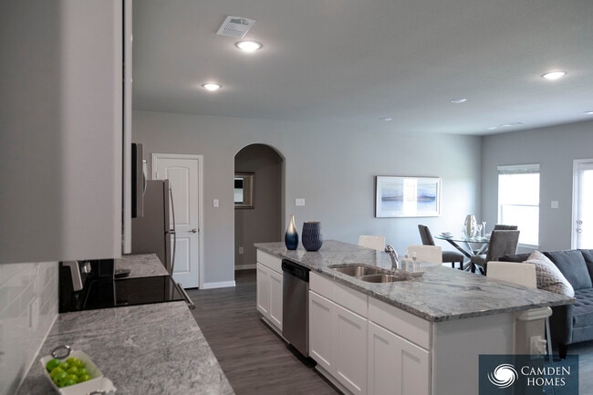 1470 Streamside Dr in Waxahachie, TX - Building Photo - Building Photo