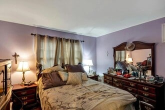 1664 Fairfax Ave in West Islip, NY - Building Photo - Building Photo