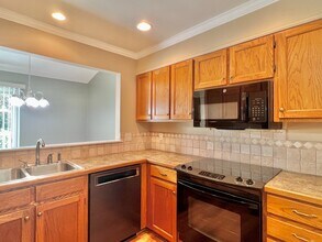 9476 S Vicksburg Park Ct in Charlotte, NC - Building Photo - Building Photo