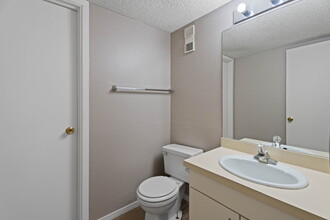 4705 58th St in Lubbock, TX - Foto de edificio - Building Photo