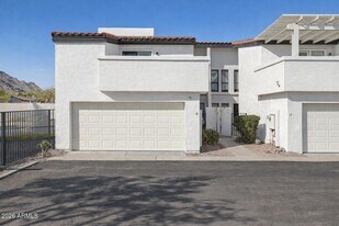 1920 E Maryland Ave in Phoenix, AZ - Building Photo