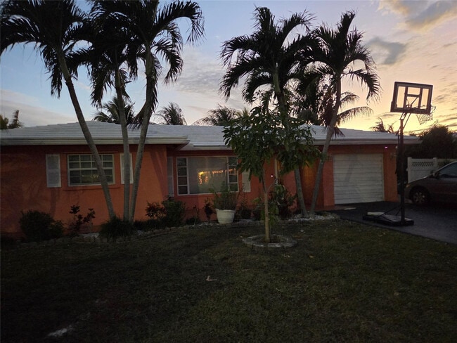 9604 NW 67th Ct in Tamarac, FL - Building Photo - Building Photo