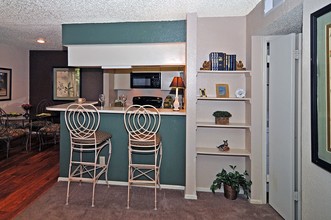 Slate Apartments in Dallas, TX - Building Photo - Interior Photo