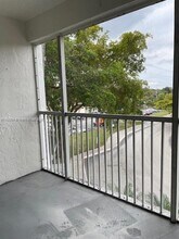 5612 Rock Island Rd, Unit 167 in Tamarac, FL - Building Photo - Building Photo
