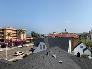 730 Esplanade in Redondo Beach, CA - Building Photo - Building Photo