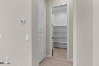 4815 E Village Dr in Scottsdale, AZ - Building Photo - Building Photo