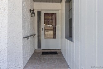 83 Golfview Dr in Homosassa, FL - Building Photo - Building Photo