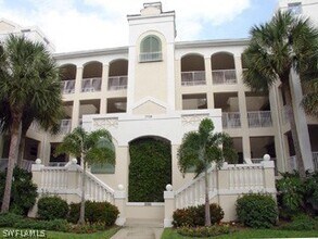 7709 Pebble Creek Cir in Naples, FL - Building Photo - Building Photo