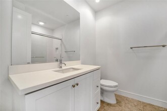 109 Dolci in Irvine, CA - Building Photo - Building Photo