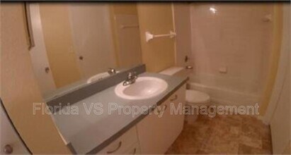 1615 Columbia Arms Cir in Kissimmee, FL - Building Photo - Building Photo