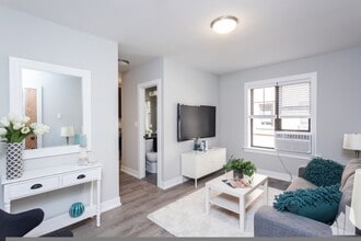 423 W Belden Ave, Unit 206 in Chicago, IL - Foto de edificio - Building Photo