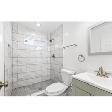 2013 N Corlett Ave in Los Angeles, CA - Building Photo - Building Photo