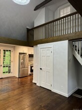 3 Topping Ln in Norwalk, CT - Building Photo - Building Photo