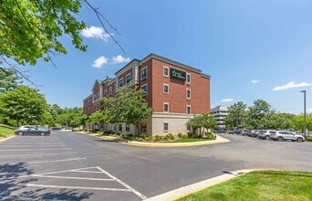 Furnished Studio-Washington, D.C. - Fairfa in Fairfax, VA - Foto de edificio - Building Photo