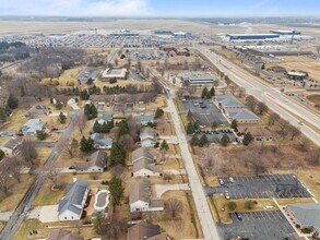 W6157 Aerotech Dr in Greenville, WI - Building Photo - Building Photo