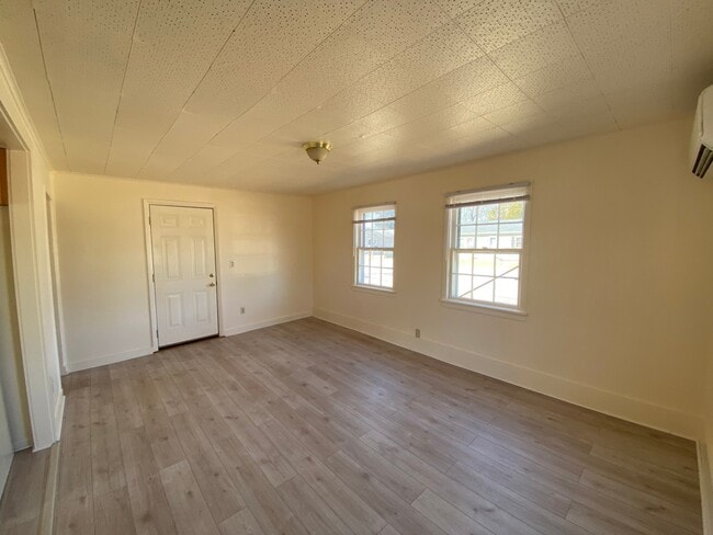 4 Central Ave, Unit 2 central Ave