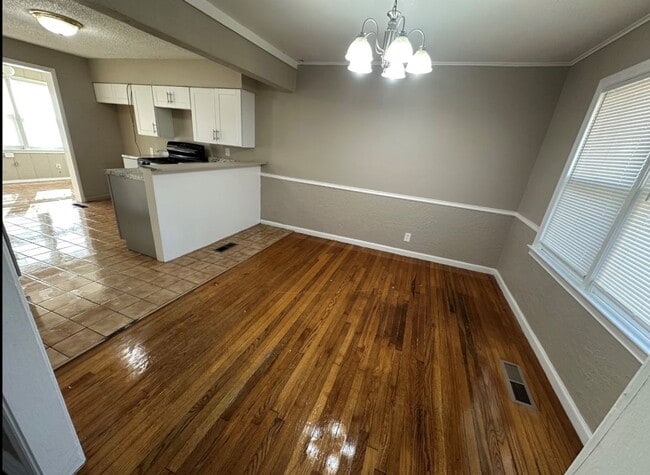 2386 S Delaware Ct in Tulsa, OK - Building Photo - Building Photo