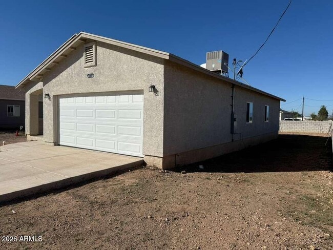 2770 N Washington Ave in Douglas, AZ - Building Photo - Building Photo