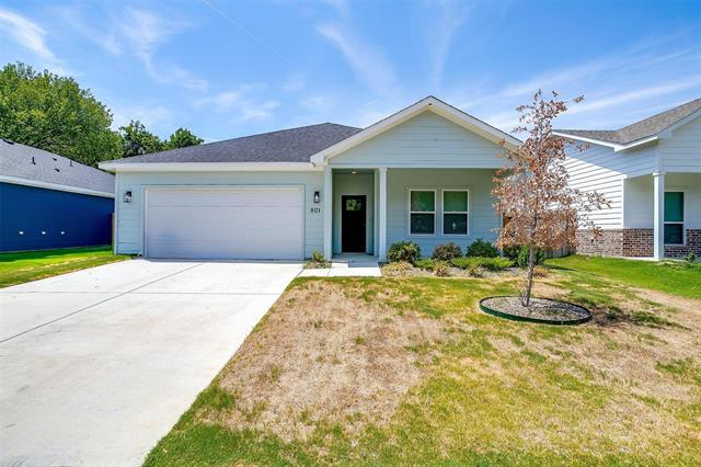 801 Stamps Ave in Fort Worth, TX - Building Photo
