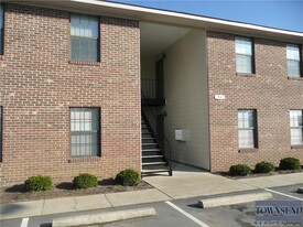 1409 Ireland Dr in Fayetteville, NC - Building Photo