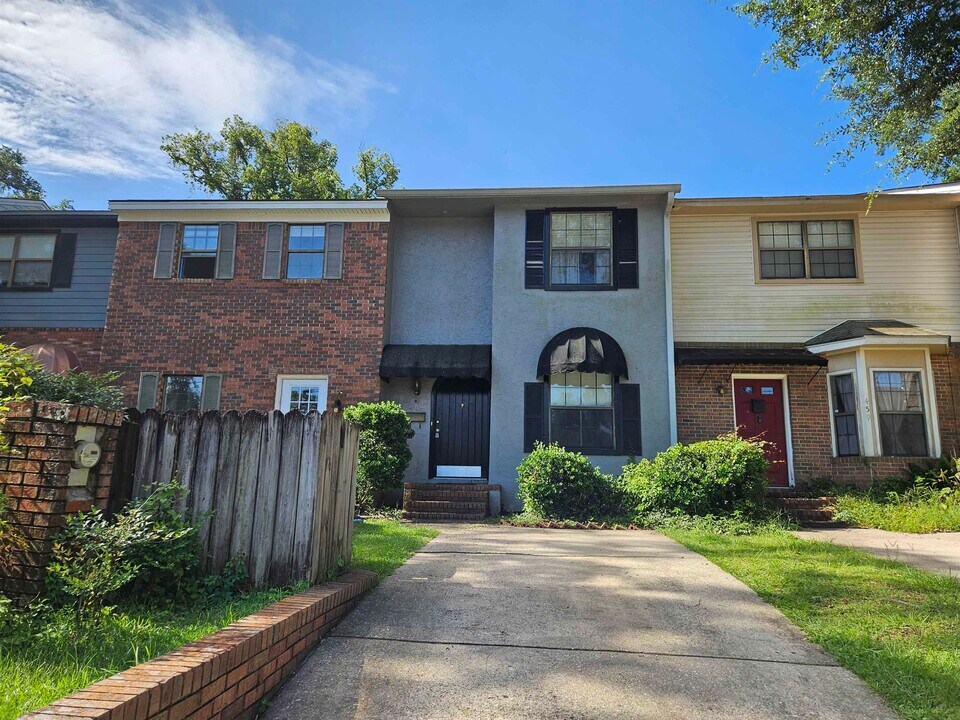 463 E Van Buren St in Tallahassee, FL - Building Photo