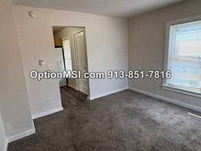 31 S 7th St in Kansas City, KS - Building Photo - Building Photo