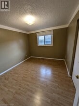 77 Sekura Crescent in Cambridge, ON - Building Photo - Building Photo