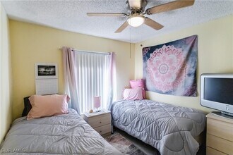 9540 Green Cypress Ln in Ft. Myers, FL - Building Photo - Building Photo