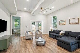 7417 Burthe St in New Orleans, LA - Building Photo - Building Photo