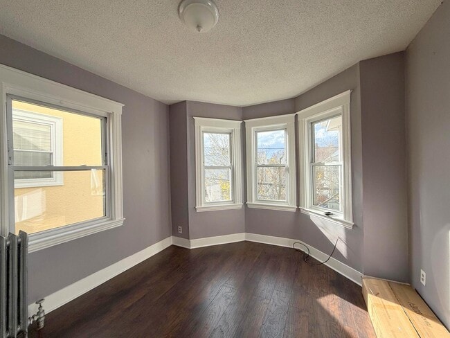 196 Sherman St, Unit 2 in Cambridge, MA - Building Photo - Building Photo